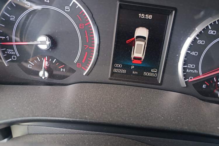 Used Haval H6 2017 Blue Label 1.3T Automatic Two-Wheel Drive ZhiShang Model Odometer Close Up