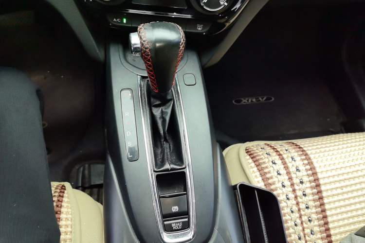 Used Honda XR-V 2015 1.5L LXi CVT Classic Edition Gear Lever