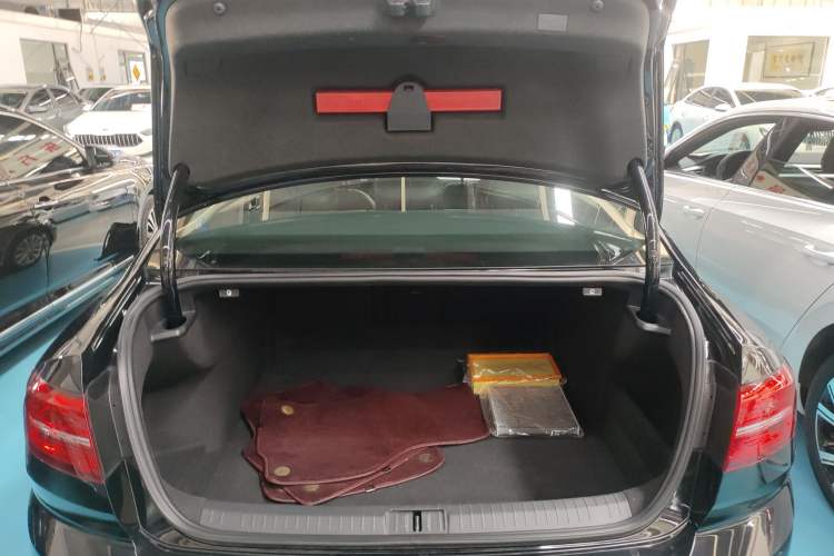 Used Volkswagen Magotan 2019 330TSI DSG Leading Model China VI Standard
