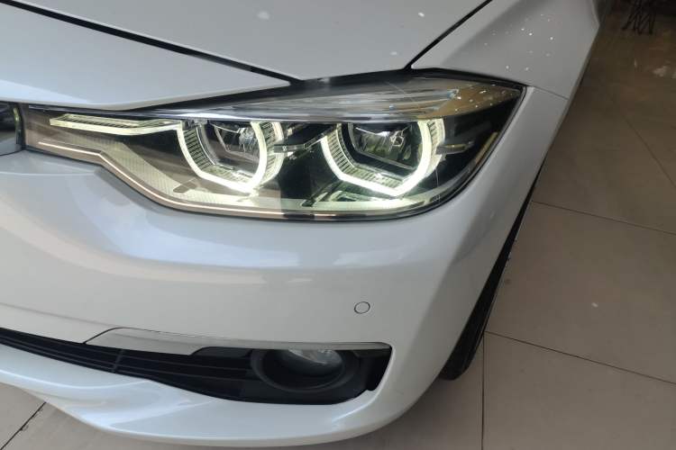 Used BMW 3 Series 2018 320Li Fashion Model
