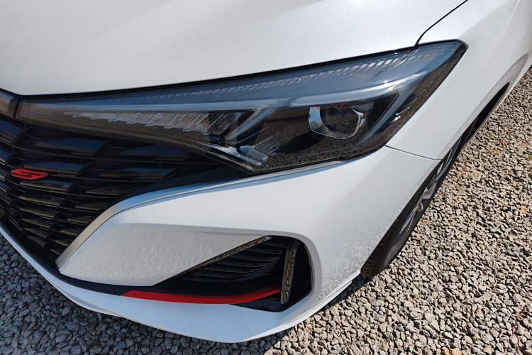 Used CHANGAN Eado 2024 PLUS Blue Whale NE 1.4T GDI DCT High-Energy Edition Left Front Headlight