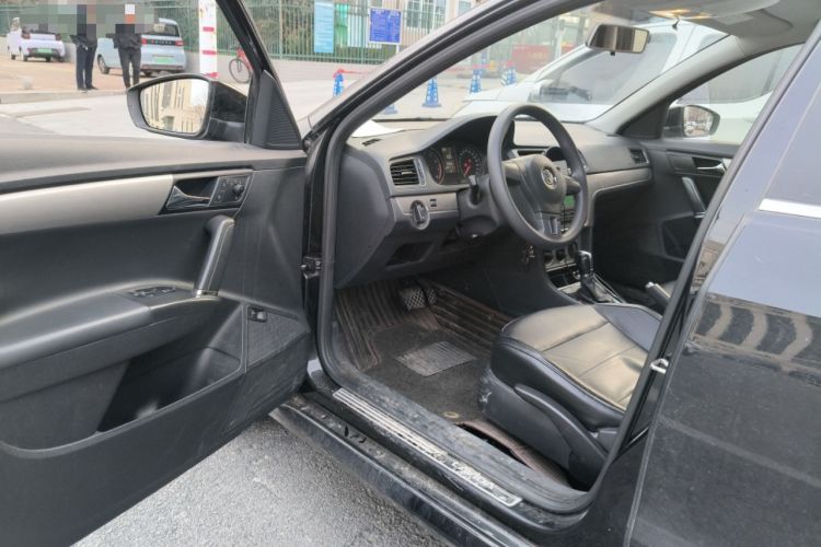 Used Volkswagen Lavida 2013 Restyled Classic 1.6L Automatic Comfort Edition