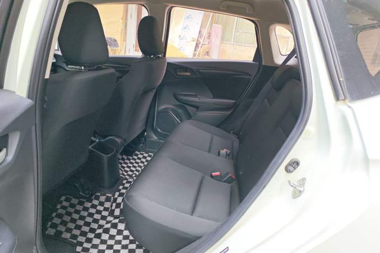 Used Honda Fit 2018 1.5L Manual Comfort Version
