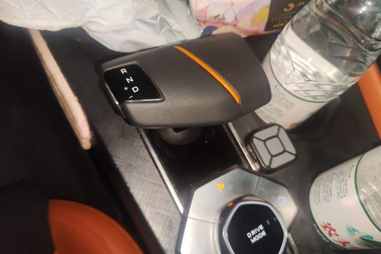 Used CHANGAN UNI-V 2023 1.5T Sport Edition Gear Lever
