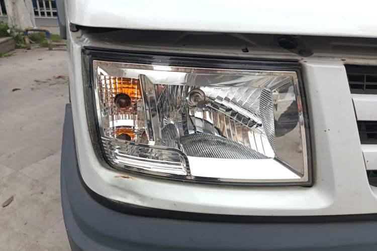 Used Iveco Daily 2014 2.5T-A35 NJ6484ACM47Z4