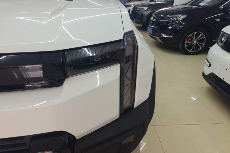 Used Chery Fulwin X3L 2025 Model 215 Long-Distance Edition
