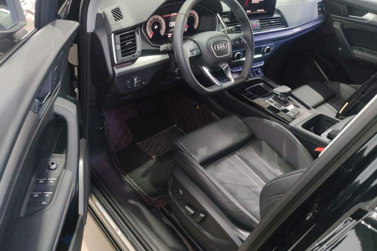 Used Audi Q5L 2022 40T Luxury Dynamic Model Driver Seat
