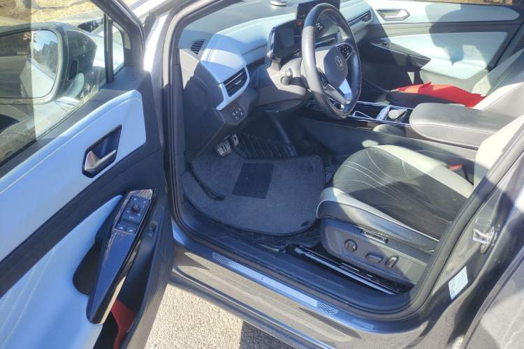 Used Volkswagen ID.4 X 2023 Ultra-Intelligent Long-Range Version