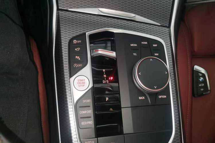 Used BMW 3 Series 2024 325i M Sport Night Edition Package Gear Lever