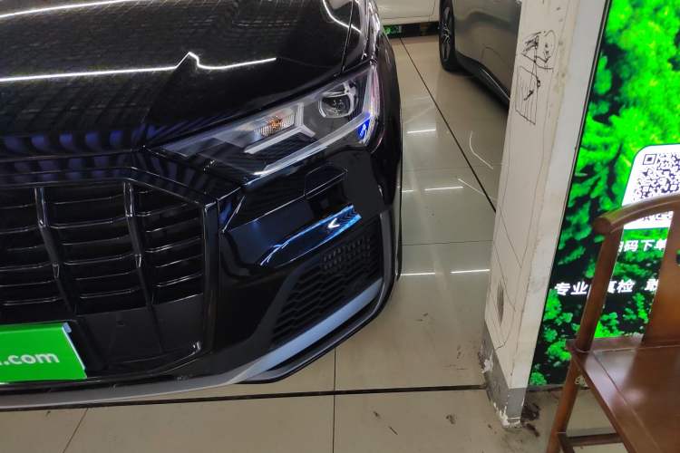 Used Audi Q7 2023 55 TFSI quattro S line Sport Edition Left Front Headlight