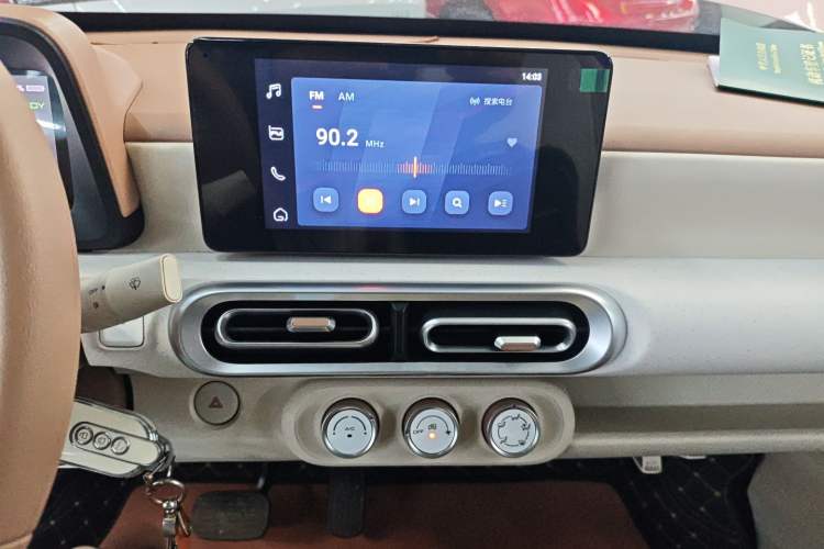 Used Wuling Hongguang MINIEV 2024 3rd Generation 170 km Audio And AC Panel