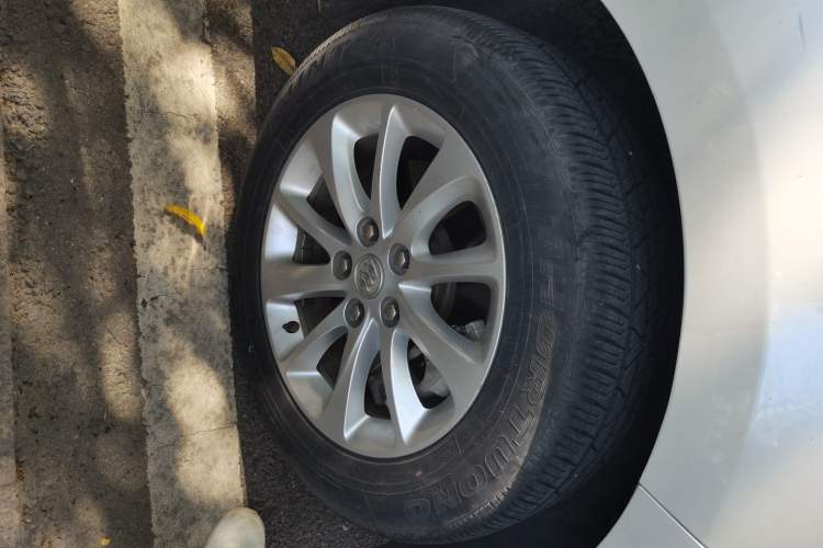 Used Buick GL8 2017 ES 28T Premium Version China V Standard
