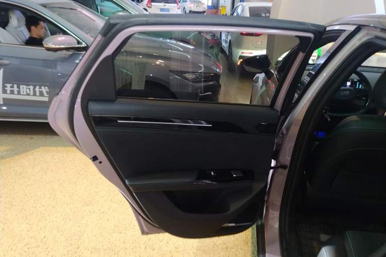 Used Geely Galaxy L6 2024 125km Creative Edition