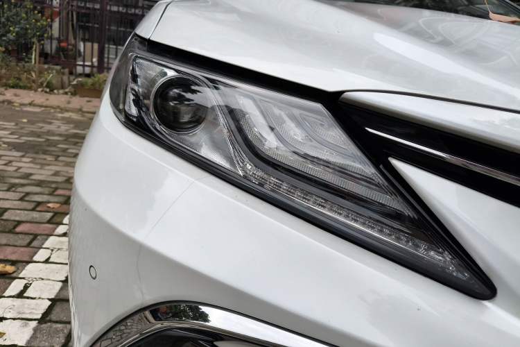 Used Toyota Camry 2023 2.0G Luxury Edition
