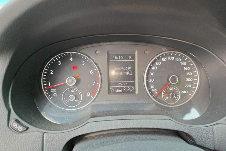 Used Volkswagen Sharan 2013 1.8TSI Comfort Model Euro IV
