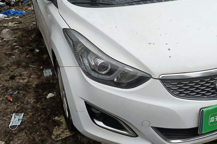 Used Hyundai Elantra (5th Generation / Langdong) 2016 1.6L Manual Luxury Model

