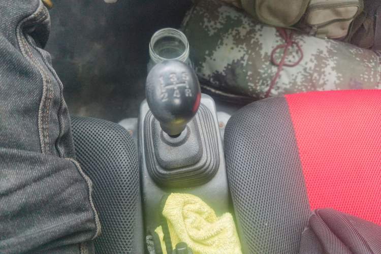 Used CHANGAN KUAYUE Xinbao MINI 2016 1.2L Double-Cab with 2550 Rear Dual Wheels DK12-10 Gear Lever