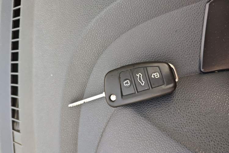 Used Chery Tiggo 5 2014 2.0L Manual - Family Deluxe Edition Vehicle Key