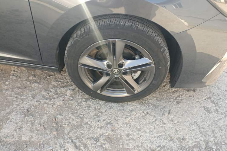 Used CHANGAN Ruicheng PLUS 2023 1.5T DCT Prestige Edition Right Front Wheel Hub