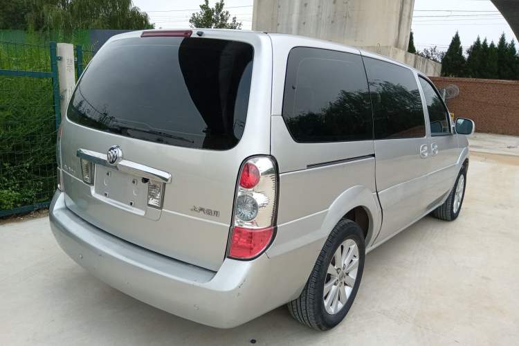 Used Buick GL8 2014 2.4L Classic Edition