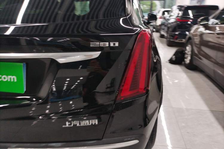 Used Cadillac XT5 2021 28T Luxury Model