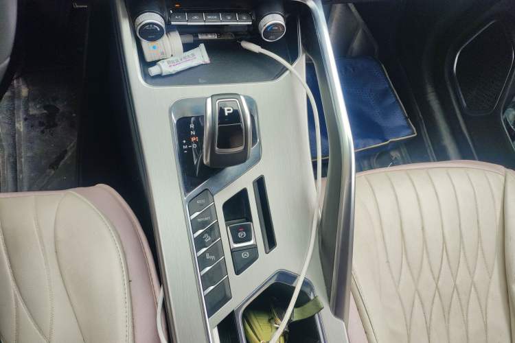 Used Geely Auto Coolray 2020 PRO 260T DCT Knight