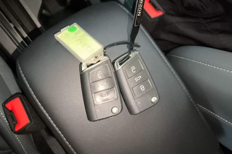 Used Volkswagen Tharu 2023 330TSI Four-Wheel Drive Moon Luxury Edition