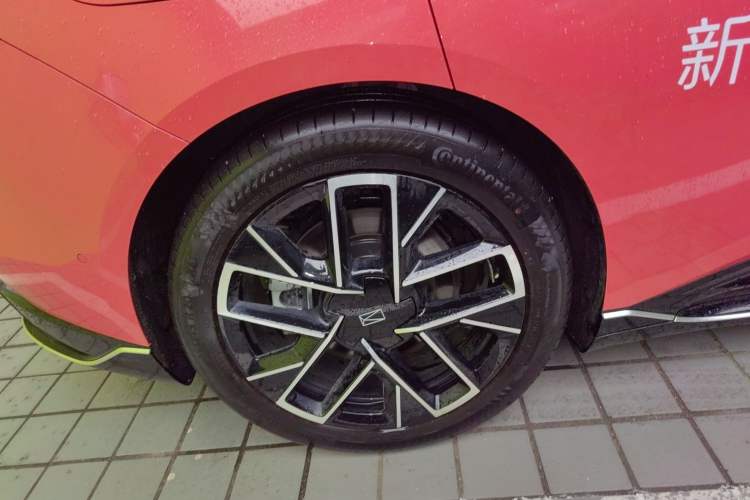 Used Avatr 06 2025 Pro Range-Extended Edition
