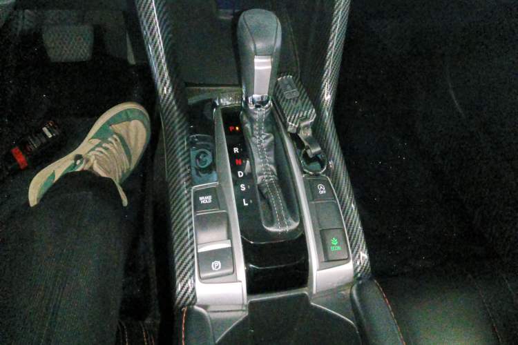 Used Honda Civic 2016 220TURBO CVT Luxury Edition