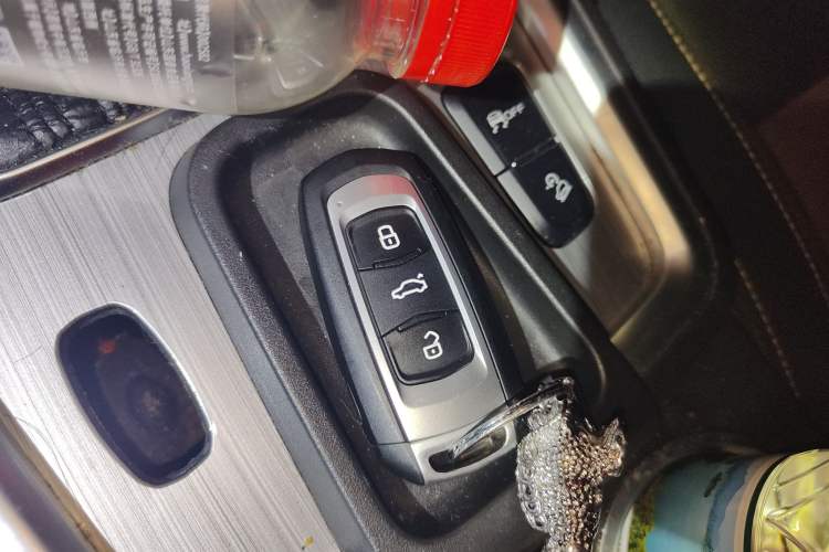 Used Geely Auto Vision X6 2016 1.3T CVT Flagship Model