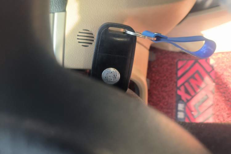 Used Buick Excelle 2011 1.6 LE-MT Vehicle Key