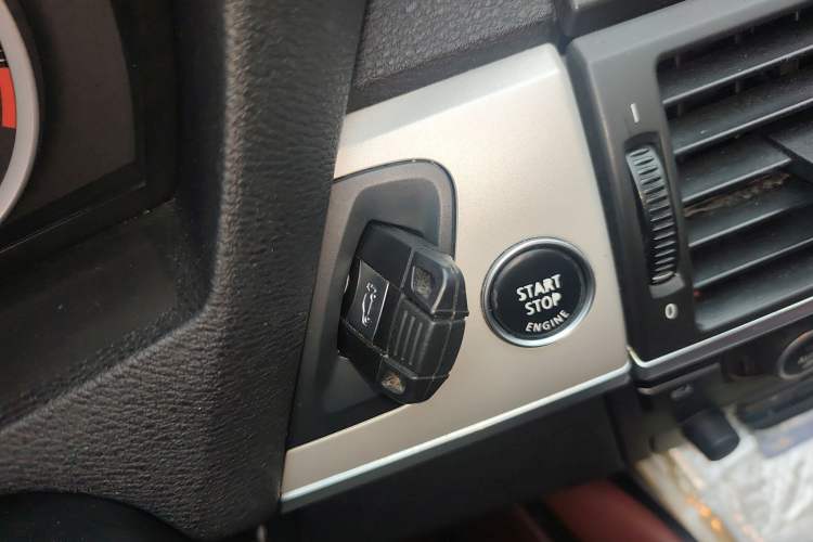 Used BMW X6 2013 xDrive35i U.S. specification
