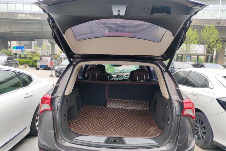 Used Buick Envision 2018 20T Two-Wheel Drive Luxury Model Trunk