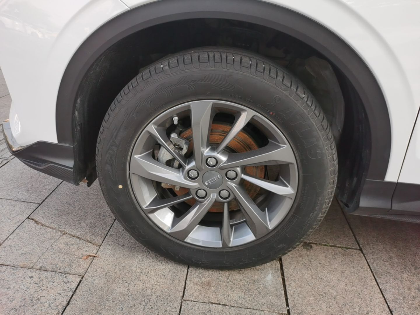 Geely Auto Coolray 2024 1.5T DCT Longteng Edition — снимка 10