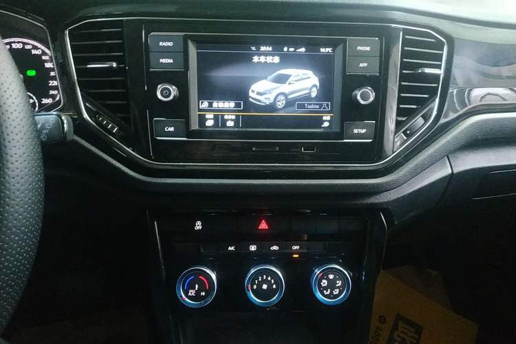 Used Volkswagen T-ROC 2018 280TSI DSG Two-Wheel-Drive Comfort Version China V Standard