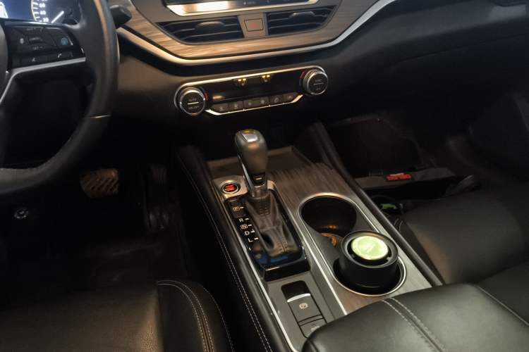 Used Nissan Teana 2021 2.0T XL Upper AD1 Smart Navigation Edition Gear Lever