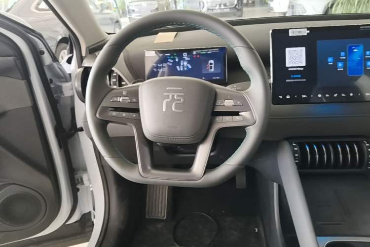 Used BYD Yuan PLUS 2025 Intelligent Driving Version 430 KM – Leading Edition