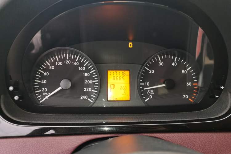 Used Mercedes-Benz Vito 2016 2.0T Elite Edition Instrument Cluster