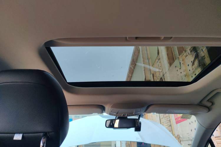 Used Ford Mondeo 2020 EcoBoost 180 Luxury Model Headliner