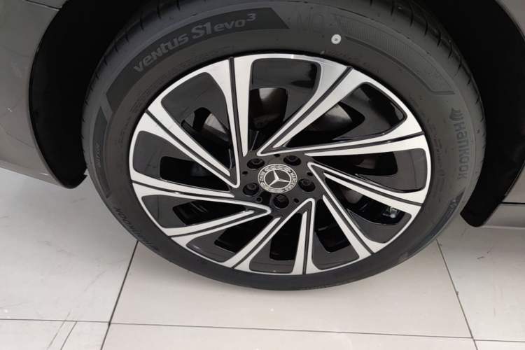 Used Mercedes-Benz E-Class 2024 E 300 L Luxury Model