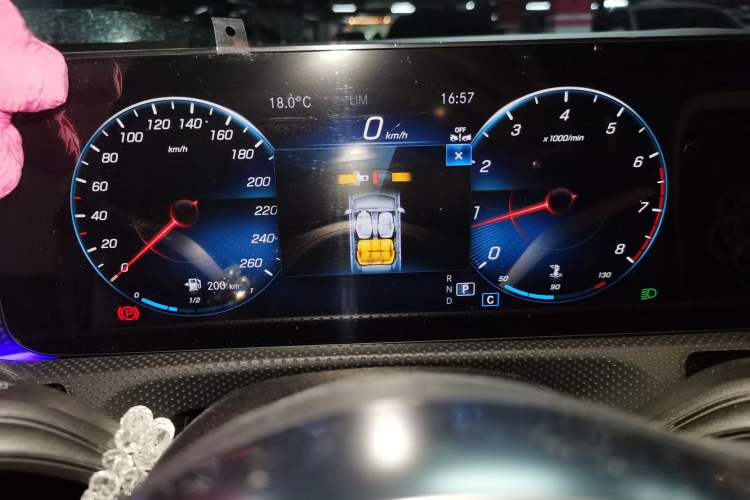 Used Mercedes-Benz A-Class 2022 Revised Version A 200 L Sport Sedan Fashionable Style