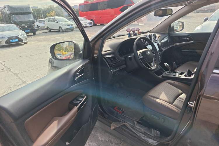 Used BYD S7 2016 2.0T Automatic Prestige Plus Driver Seat