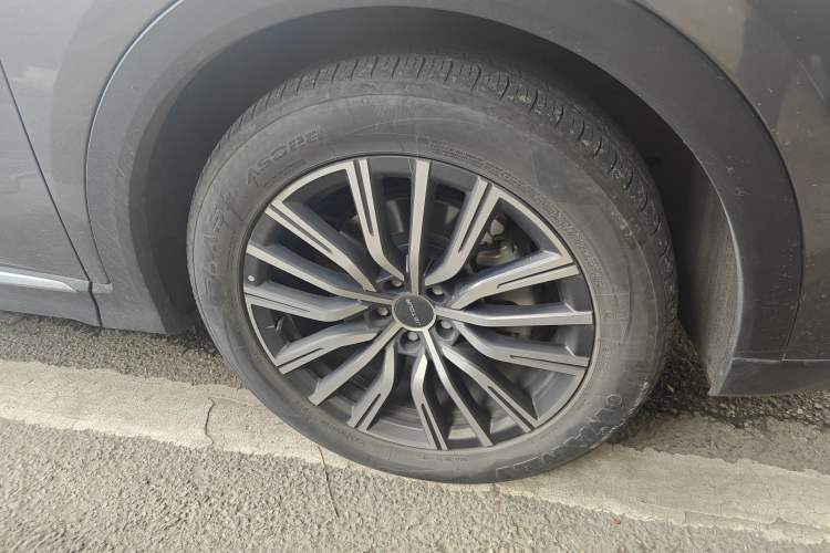 Used JETOUR X70 PLUS 2023 1.6T DCT Stronger 7-Seater