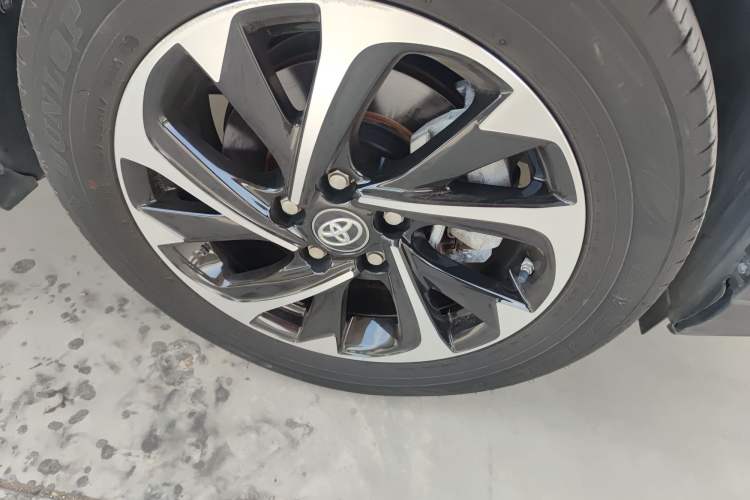Used Toyota IZOA 2020 2.0L Yi Xiang CARE