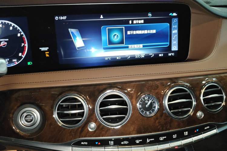 Used Mercedes-Benz S-Class 2019 S 350 L Executive Edition Audio And AC Panel