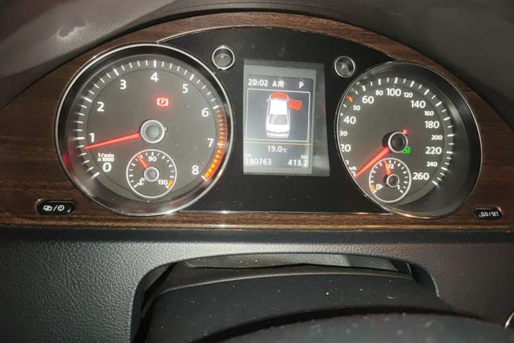 Used Volkswagen Magotan 2015 2.0 TSI Prestige Model
