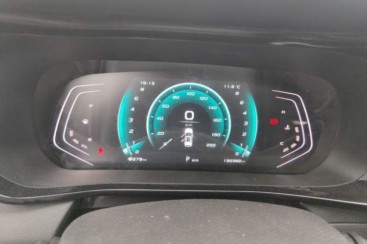 Used CHANGAN OSHAN X5 2021 1.6L CVT Luxury Model
