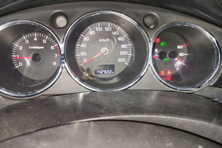 Used Dongfeng Aeolus H30 2013 CROSS 1.6L Manual Luxury Model
