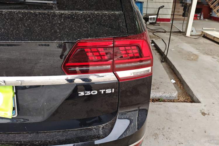 Used Volkswagen Teramont 2020 330TSI Two-Wheel-Drive Luxury Edition China VI Standard
