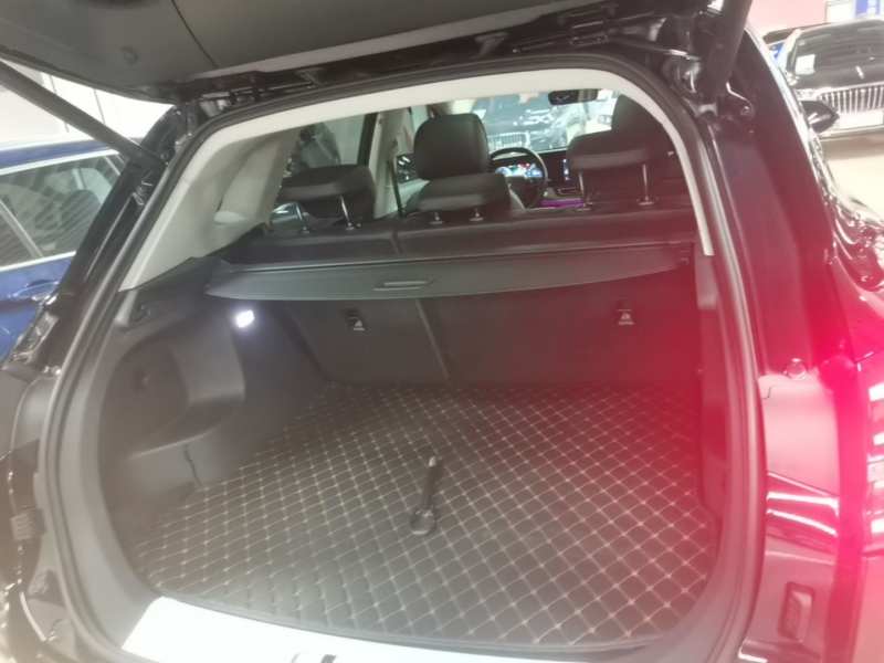 Used Hongqi HS5 2023 2.0T Qixiang Pro Edition — 18